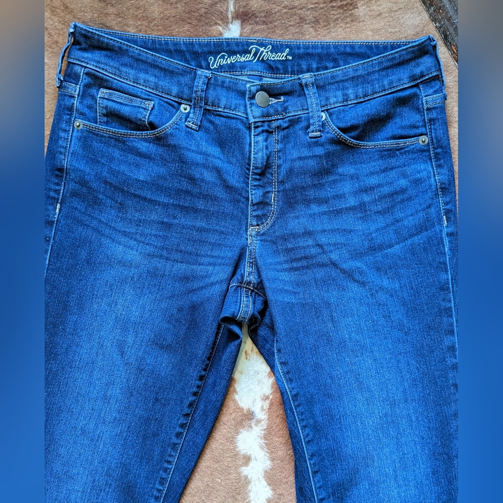 Universal Thread Mid Rise Skinny Jeans - Picture 3 of 13